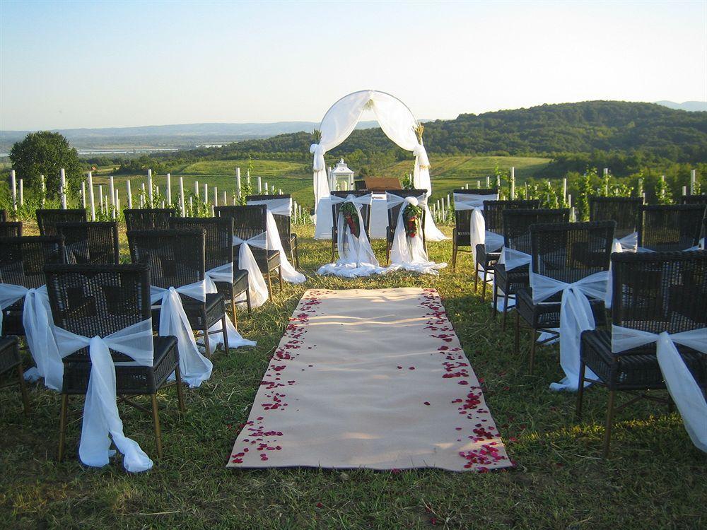 Stupnicki Dvori Winery Hotel Stupnik Brodski Zewnętrze zdjęcie