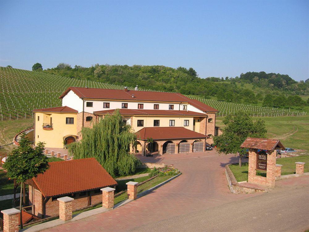 Stupnicki Dvori Winery Hotel Stupnik Brodski Zewnętrze zdjęcie